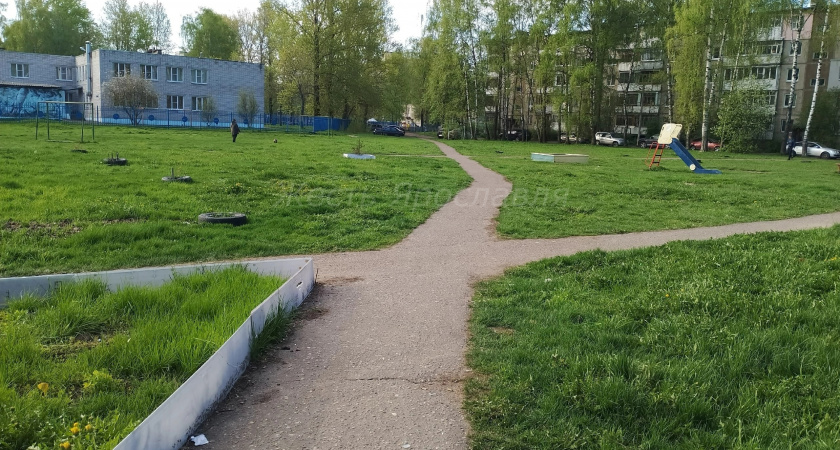 Жители Ярославля жалуются на массовый снос детских площадок