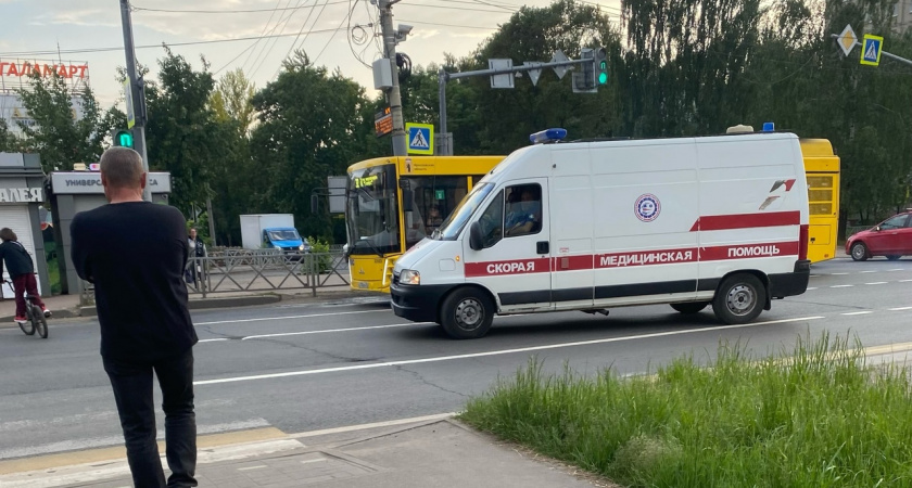 Молодой ярославец сбил ребенка на пешеходном переходе