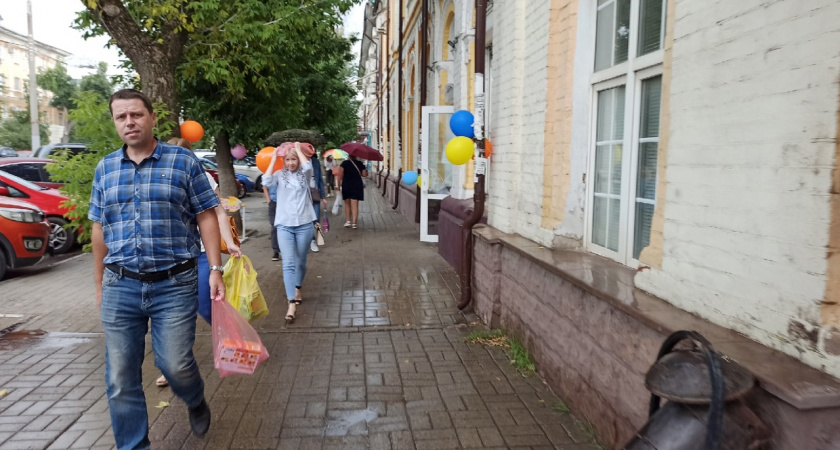 В МЧС Ярославцев экстренно предупредили о надвигающейся грозе