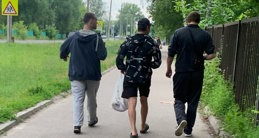 Вонзят нож в спину: мужчины с какими именами чаще изменяют