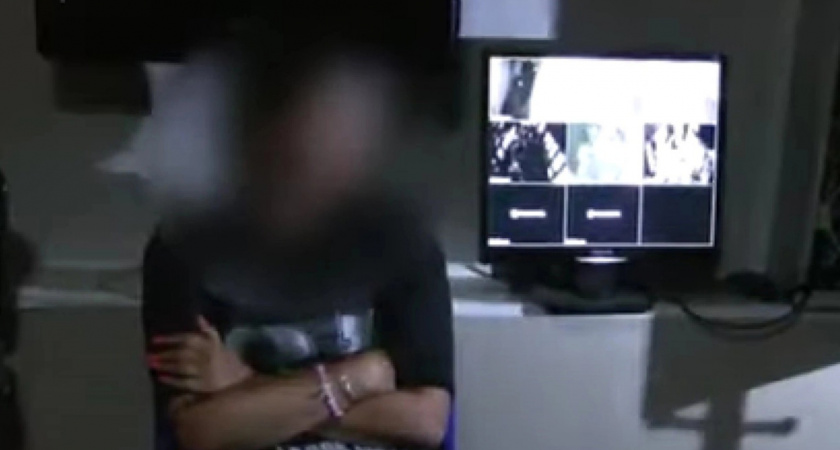 В центре Ярославля силовики выбили окно и накрыли подпольное казино