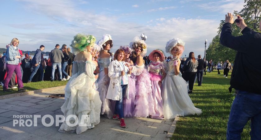  В Ярославле во второй день Пира на Волге будет много караоке и барабанов