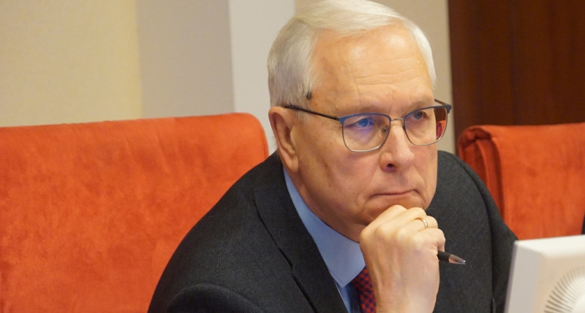 Гончаров: Поправки акцентируют бюджет 2024 на развитие образования, здравоохранения и ЖКХ