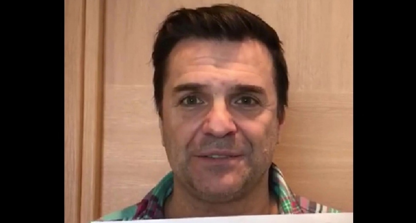   После скандала актер Сергей Астахов пообещал вернуть зрителям в Ростове деньги за спектакль