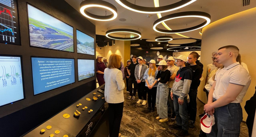 «Транснефть – Балтика» организовало профориентационную поездку для школьников в РГУ нефти и газа