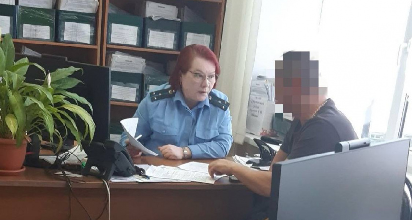   В Ярославле 16-летняя дочь выбила миллион рублей со своего отца