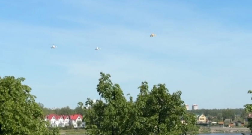 Почему сегодня в центре Ярославля летали вертолёты