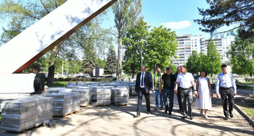 "Для чего эта плитка?": ярославцы о ремонте парка 30-летия Победы