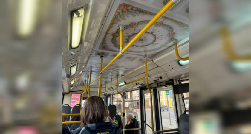 "В стиле ярославского барокко": горожане восхитились роскошным интерьером транспорта