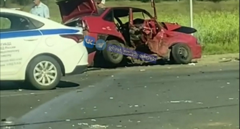 В Ярославской области столкнулись три машины
