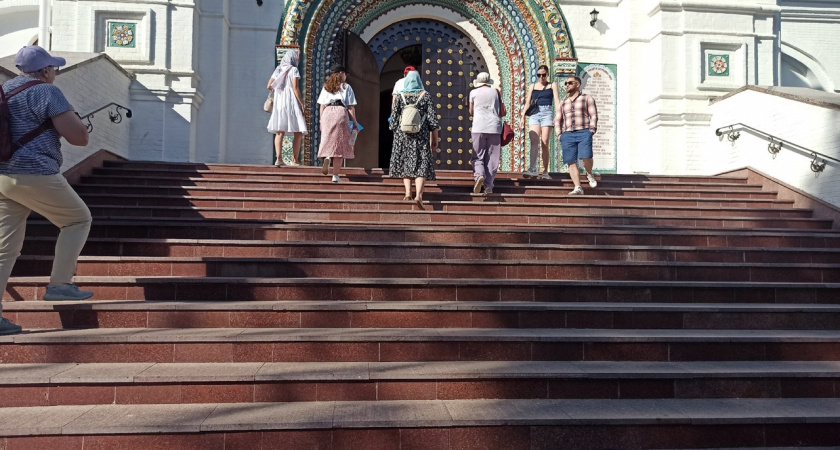 В Ярославле краевед раскритиковал цыганский ремонт у Успенского собора 