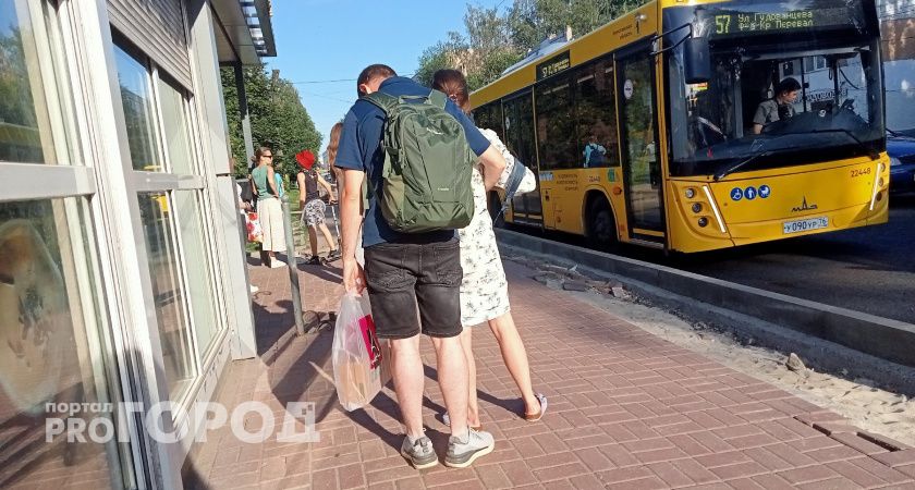 "Нам, что домой ехать не надо?": в Ярославле автобусы игнорируют остановки