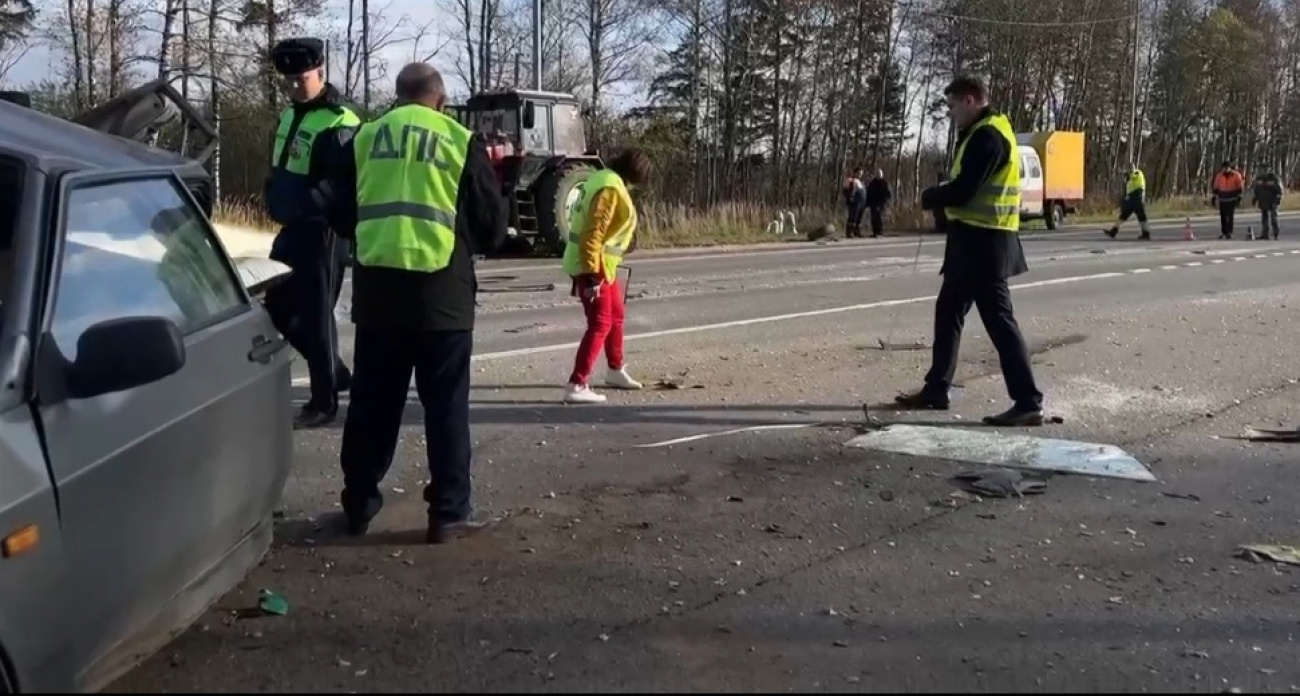 Во время смертельной аварии на въезде в Ярославль авто разорвало вклочья