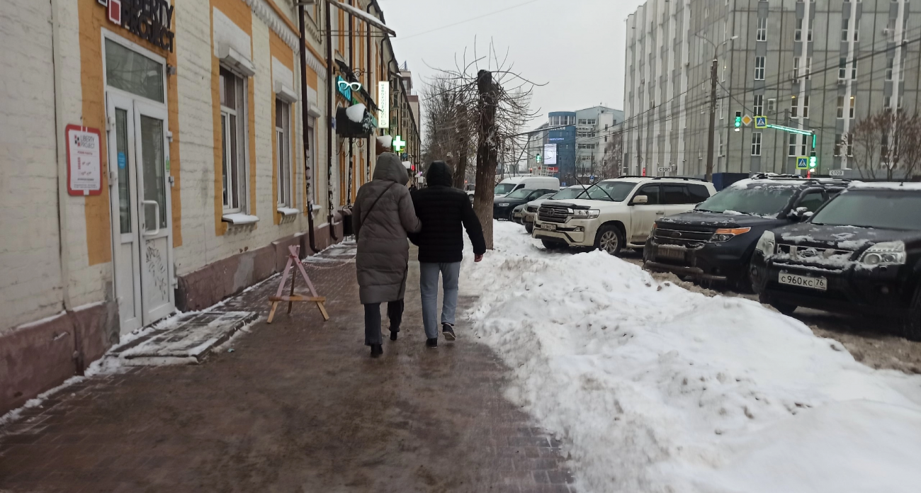 Гололедица в Ярославле продолжается 