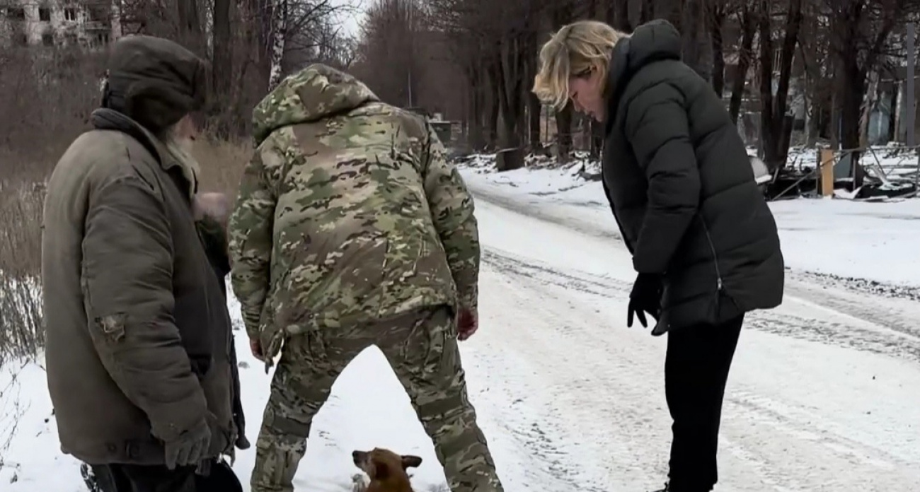 Ярославские бойцы вытащили из колодца собаку под Луганском