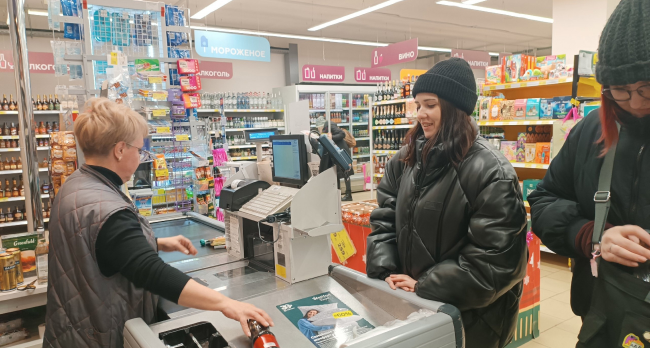 Россияне 14 февраля оплатили покупки улыбкой более 100 тысяч раз