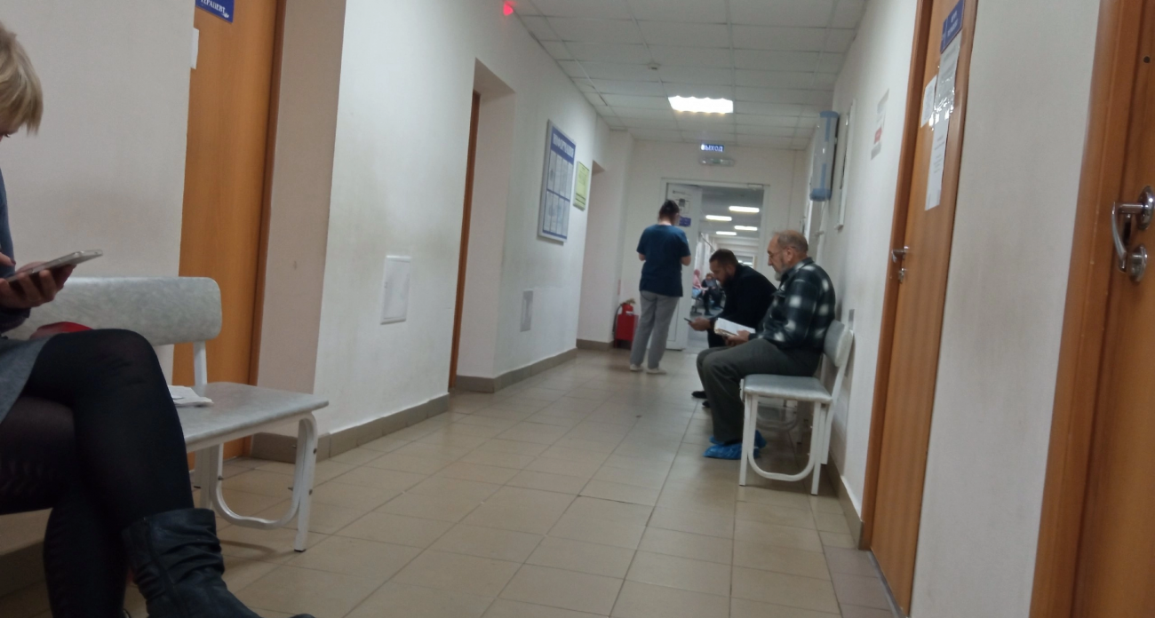 Ярославцы не могут записаться к врачу: "Температура 38? Идите сами!"