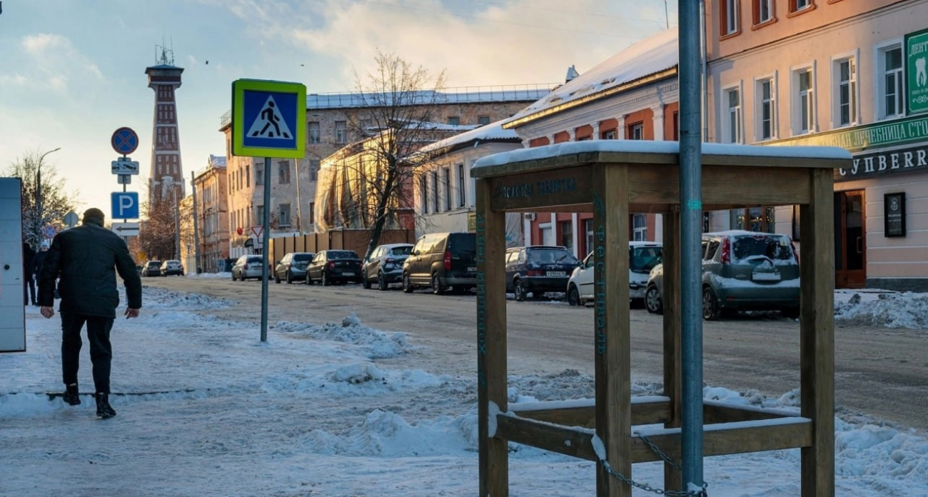 В Рыбинске украли гигантскую табуретку