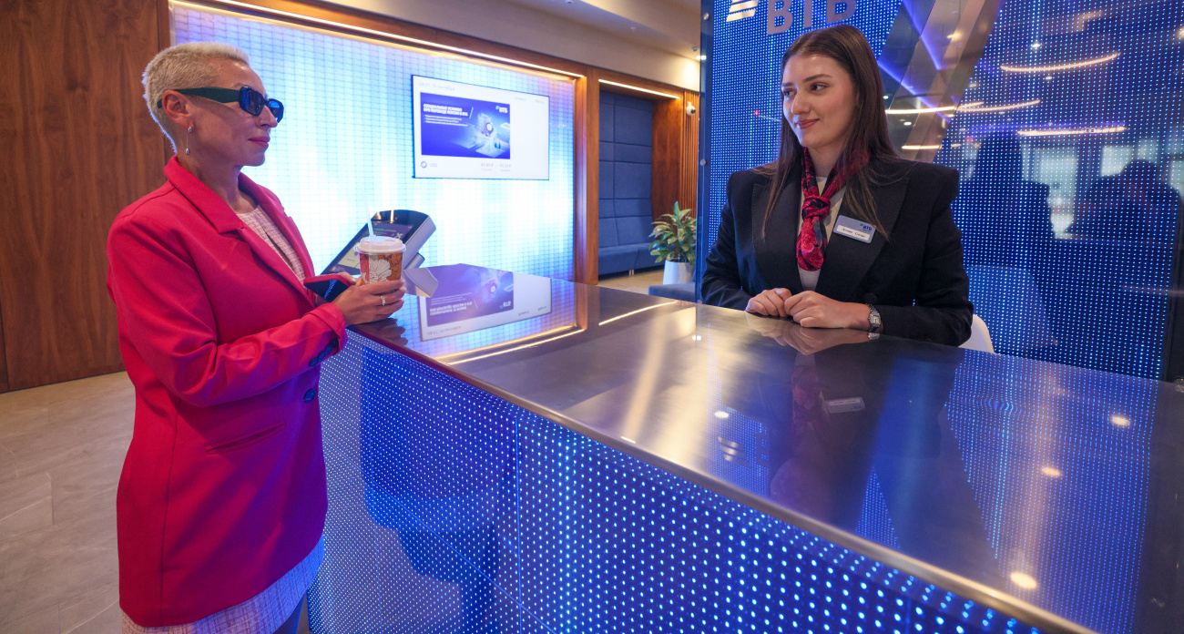 Эксперты рассказали в каких регионах перед праздниками чаще ходят в салоны красоты