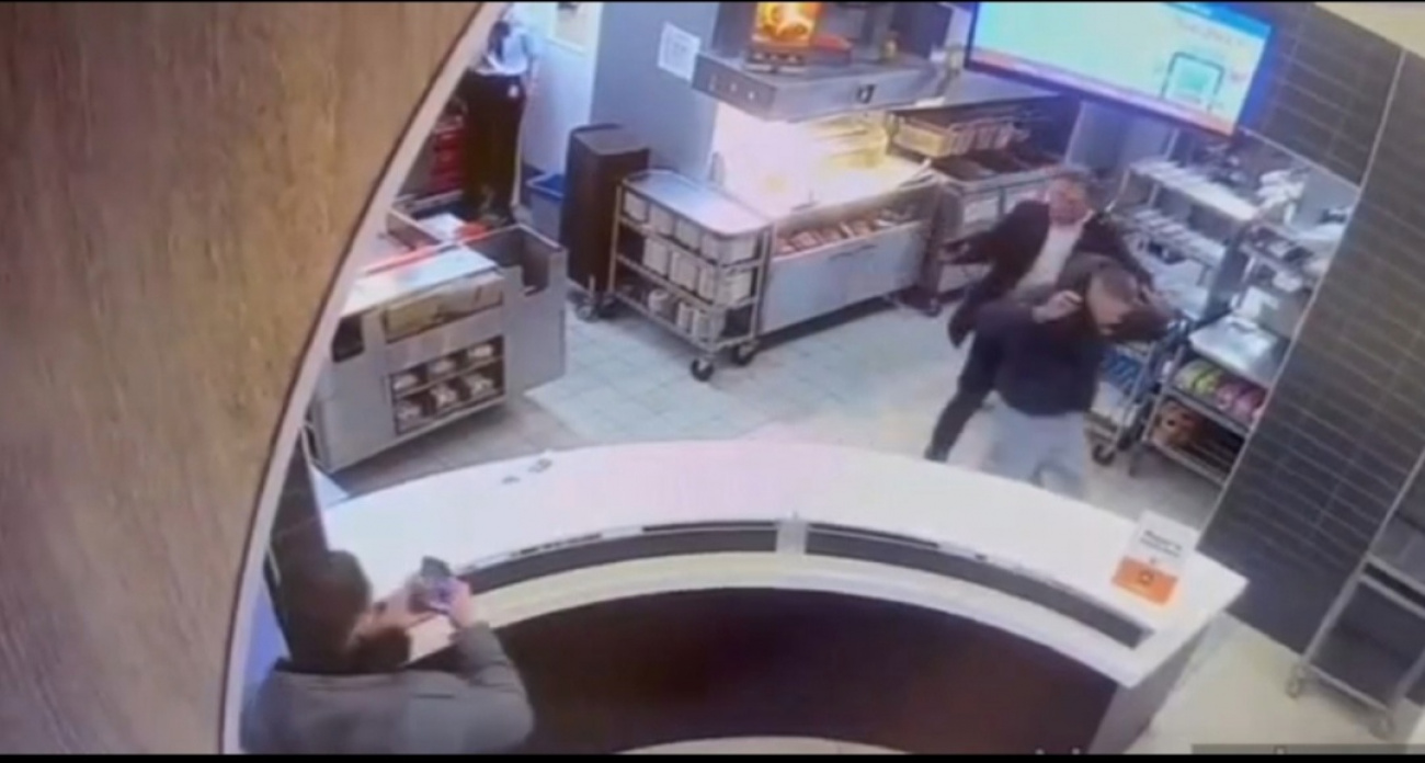 Ярославец расстрелял человека в кафе