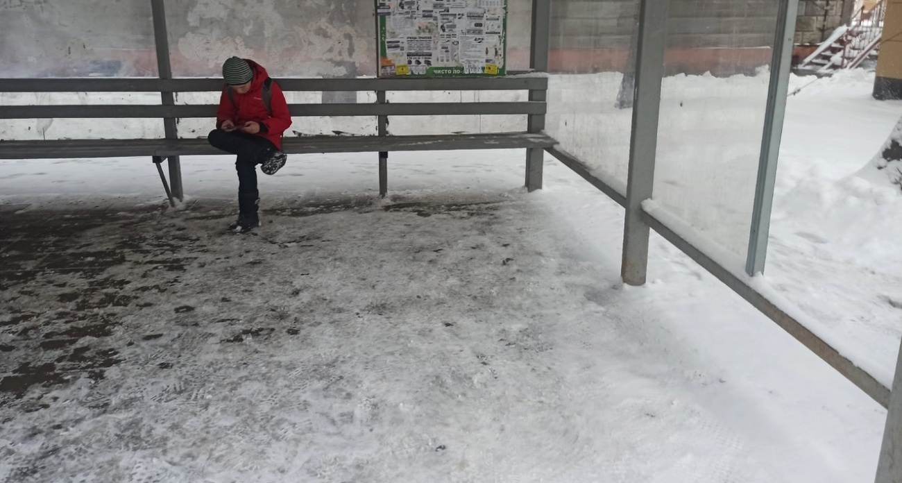 Целый город Ярославской области оставили в снегопад без отопления