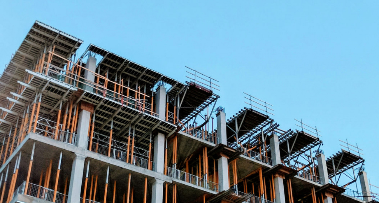 В апреле рост цен на новостройки замедлился до минимума — исследование Домклик и ЦФА