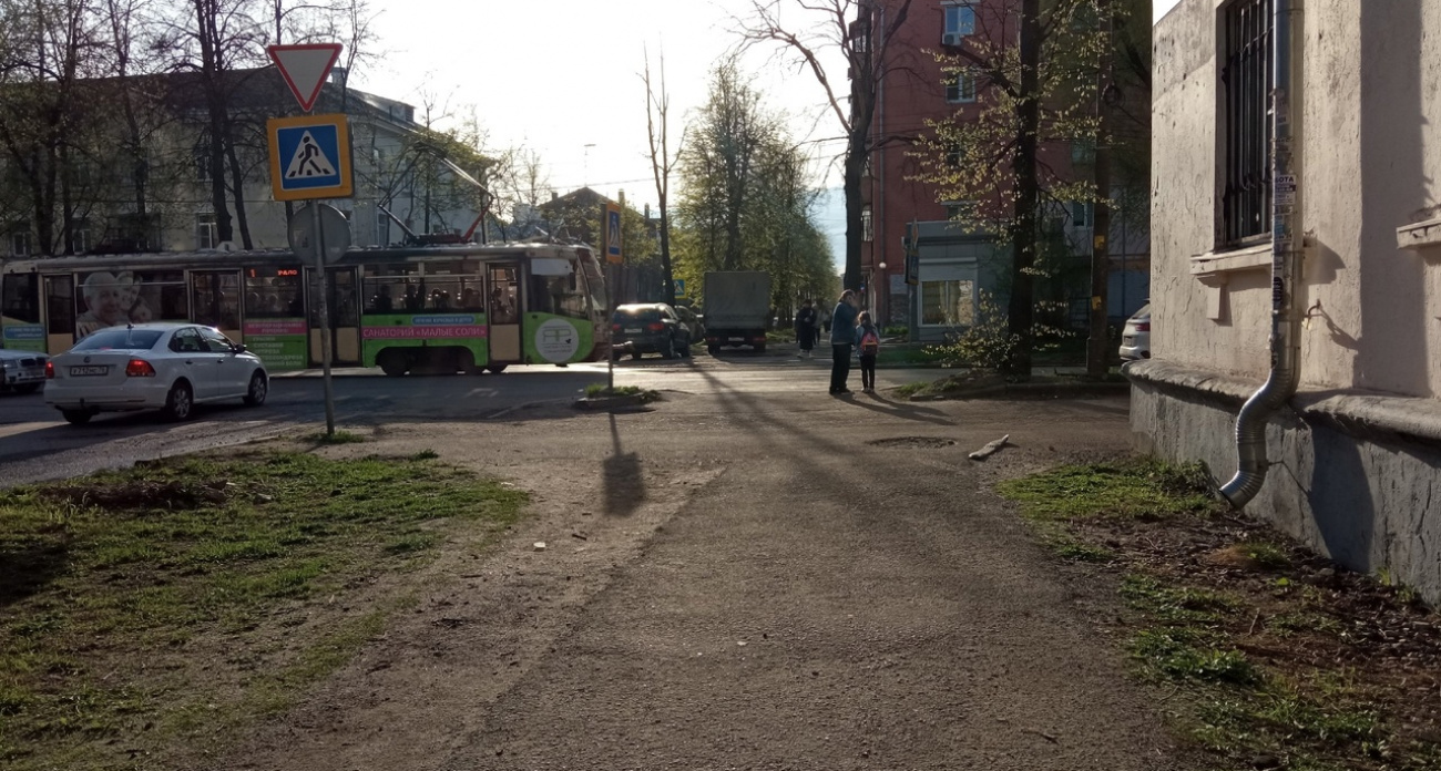 В Ярославле встали трамваи  