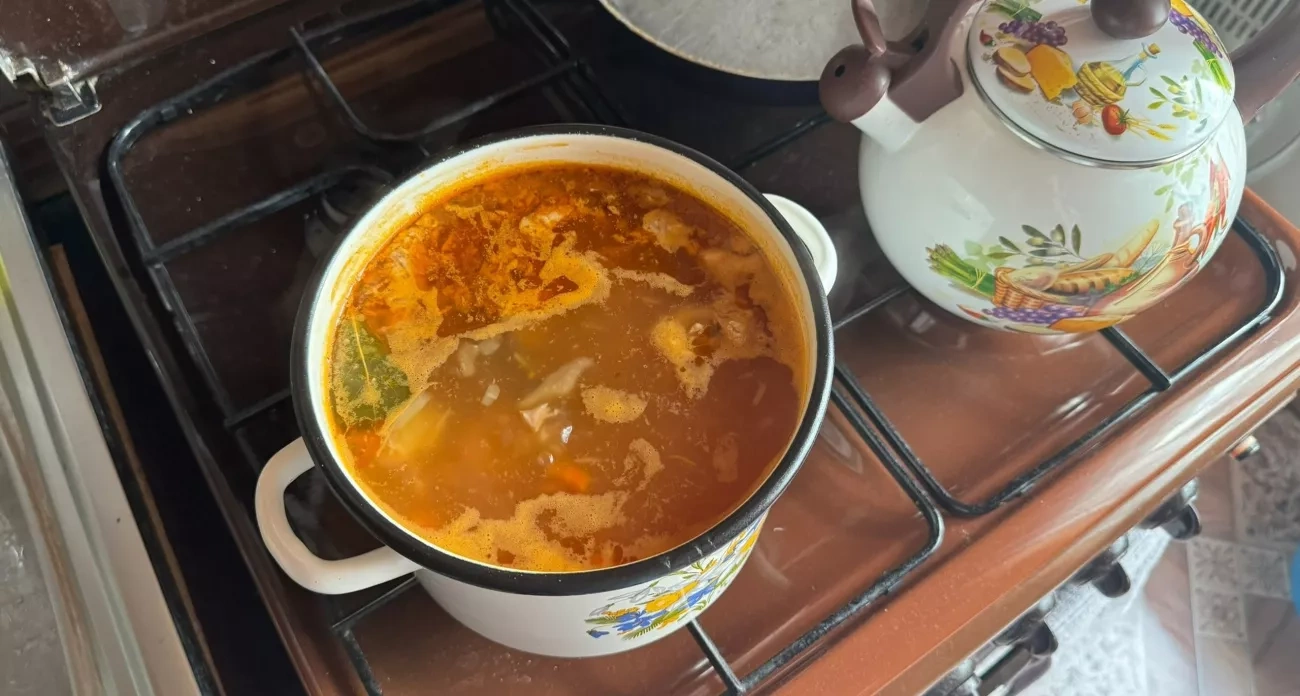 Исследователи выявили самый опасный суп: его варят почти в каждой семье