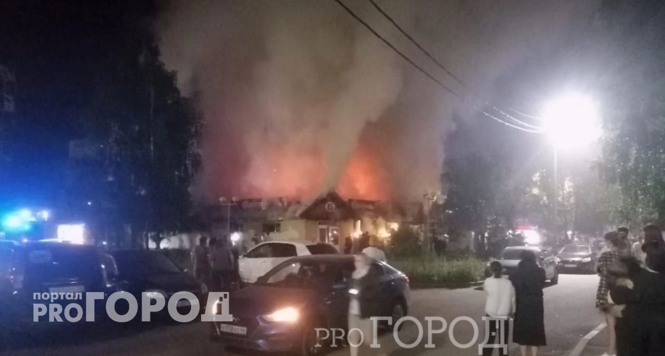 В Брагино горели сразу четыре магазина: столб дыма накрыл район