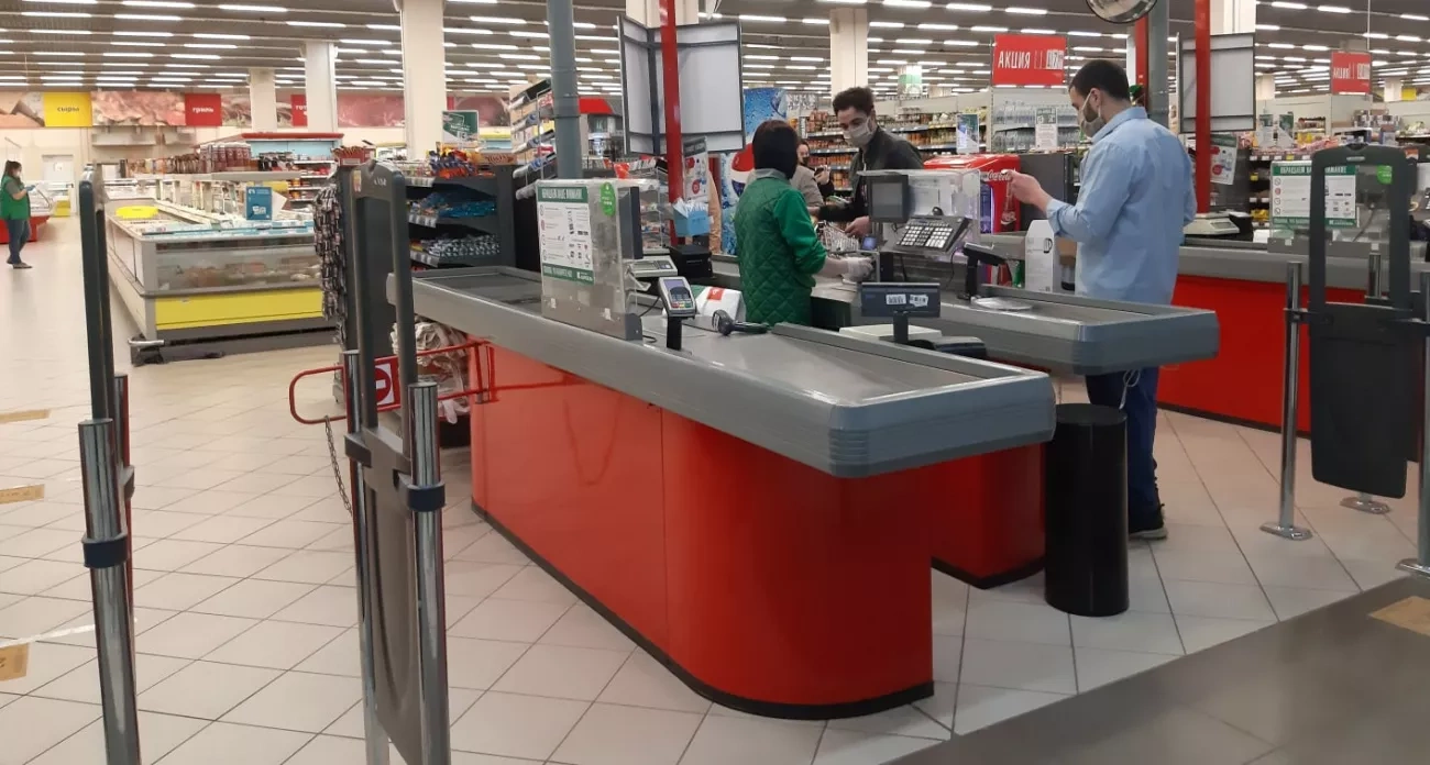 Почему продавцы Пятерочки и Магнита спрашивают "Вам нужен чек?" — правда заставит вас задуматься