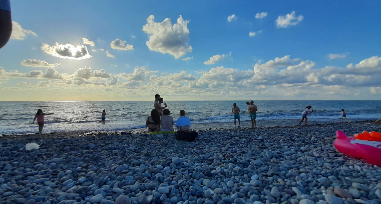 Все недооценивают этот курорт Крыма: еда и жилье в два раза дешевле