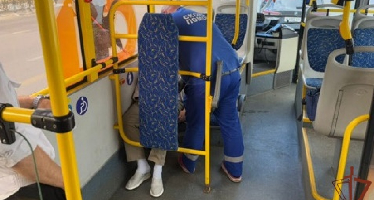 Пассажирка из Ярославля пострадала от судорог прямо в автобусе