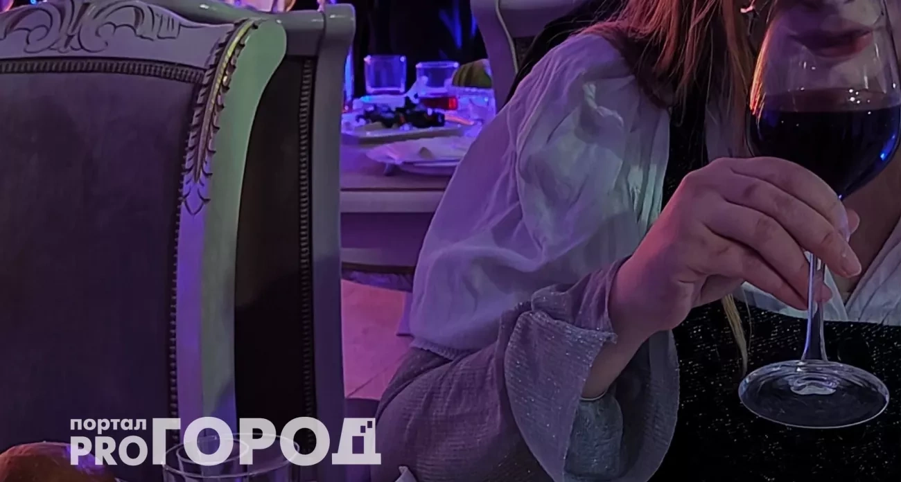 Секретный трюк Сталина: как он пил всю ночь и оставался трезвым, когда другие падали под стол