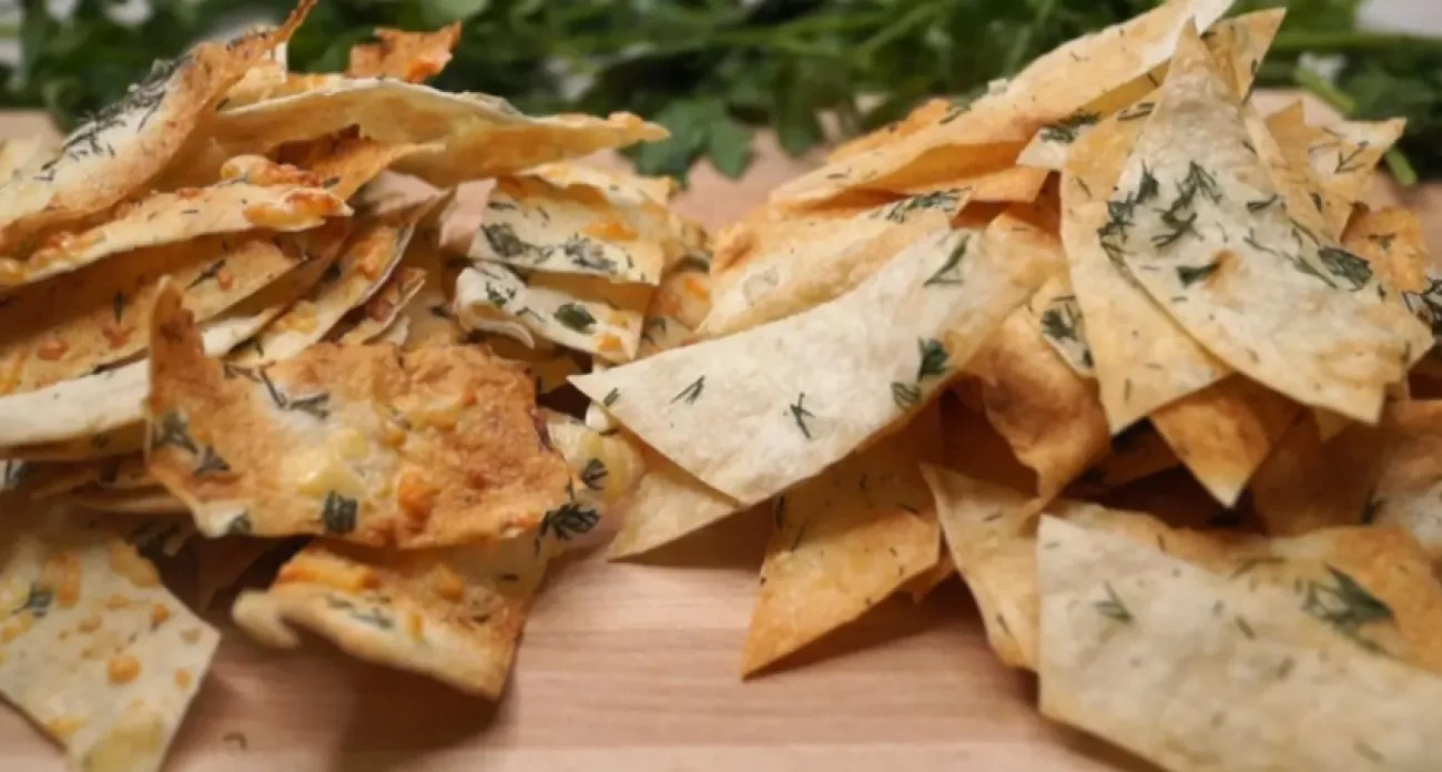 Дети больше не просят магазинные чипсы: готовлю сама без возни, жарки и масла