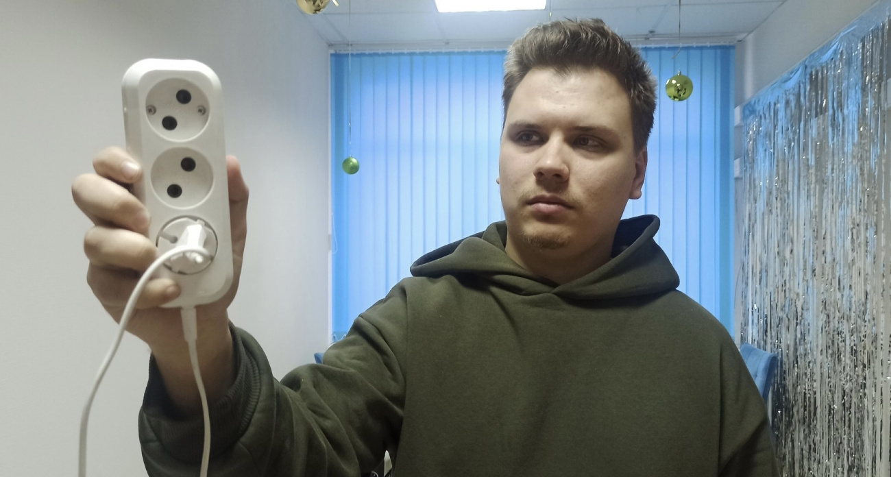 Крадут электричество даже выключенные: какие приборы в доме нужно выключать из сети