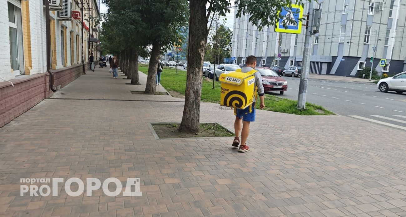 В Ярославле ищут доставщика еды с зарплатой 170 тысяч