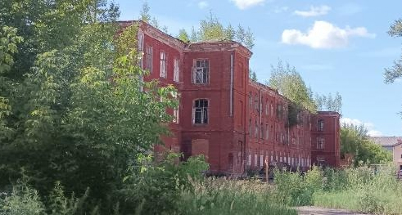 Корпуса на Калмыковых в Ярославле продают по 1 рублю