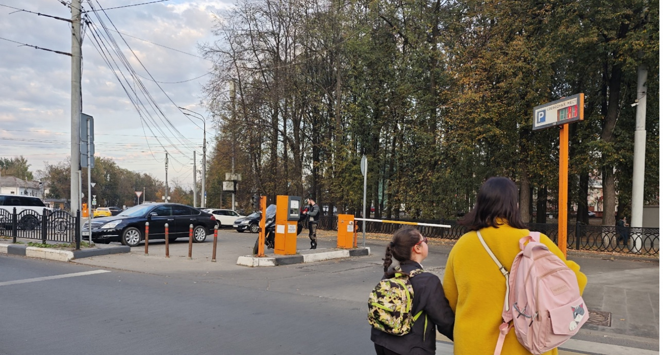 Платные парковки заработают в Ярославле в декабре: цены, льготы, способы оплаты