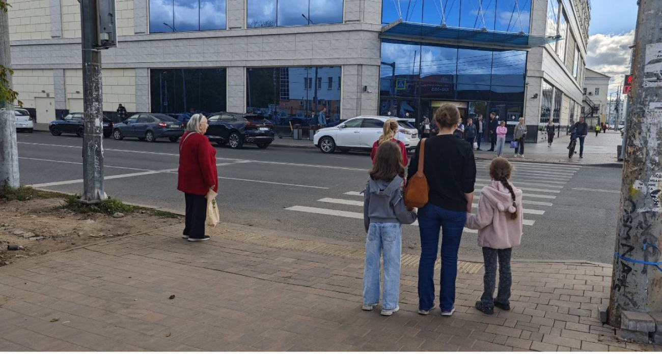 В Ярославле предложили выплачивать многодетным семьям  расходы на одежду