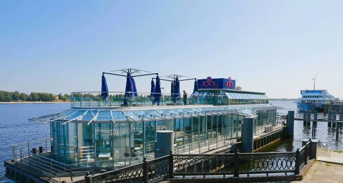 Ярославль: главные новости за 6 октября - прокуратура закрывает причал-ресторан, беженцы добились выплат через суд