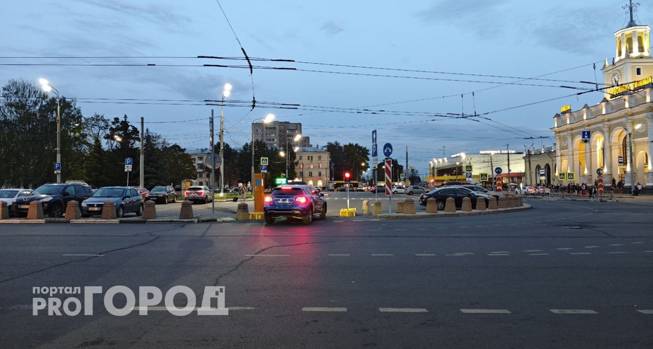 В Ярославле опубликовали список мест, где запретят парковку в центре с 6 ноября