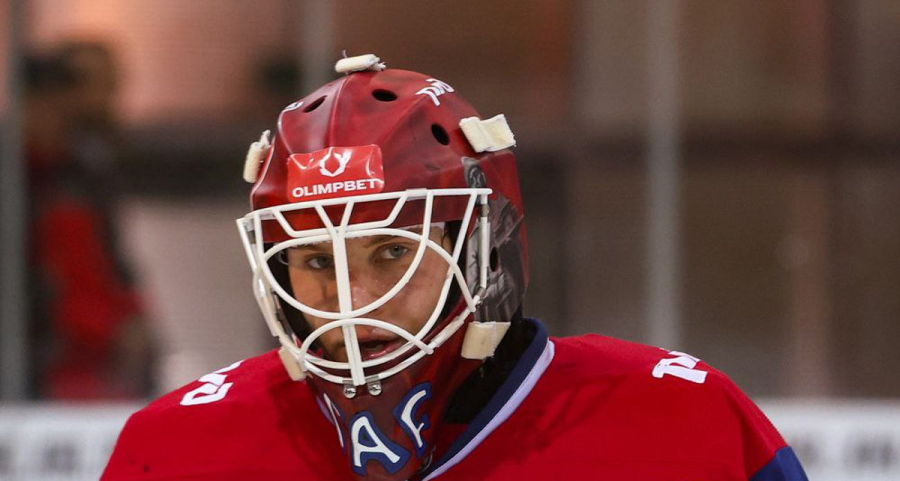 Вратарь ярославского Локо признан лучшим в МХЛ