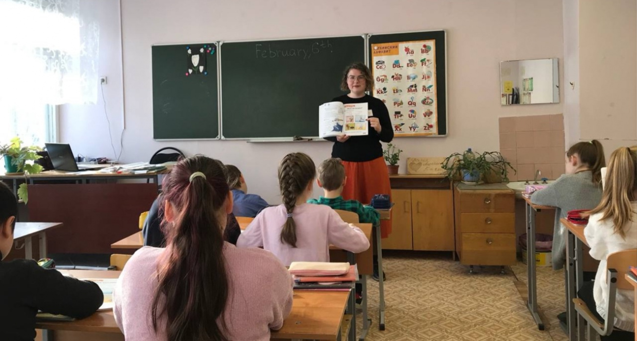 Учитель из Ярославля раскрыла секрет дружбы с подростками: "Я разговариваю с ними на сленге"