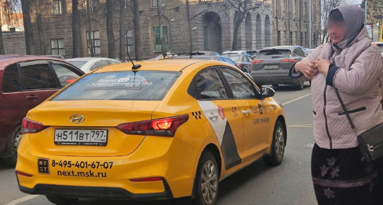 В Ярославле объяснили работу платных парковок для такси