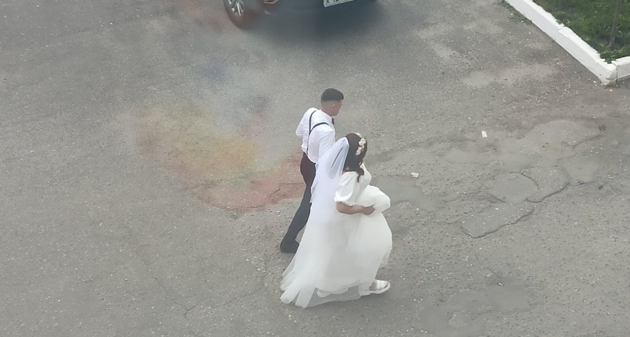 В Ярославле сотрудников  ЗАГСа сделают чиновниками и поднимут им зарплату