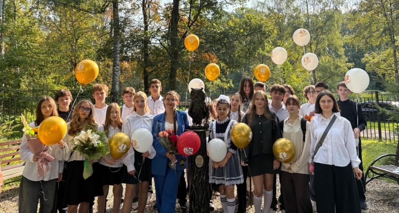 Учитель музыки из Ярославля доверяет выбор детям: "Они сами просят петь SHAMANa"