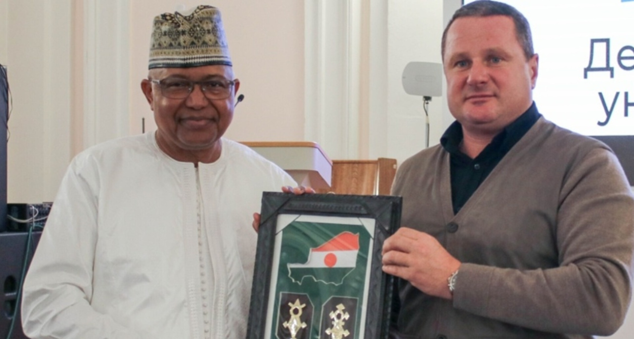 Боевой генерал из Нигера приехал в Ярославль