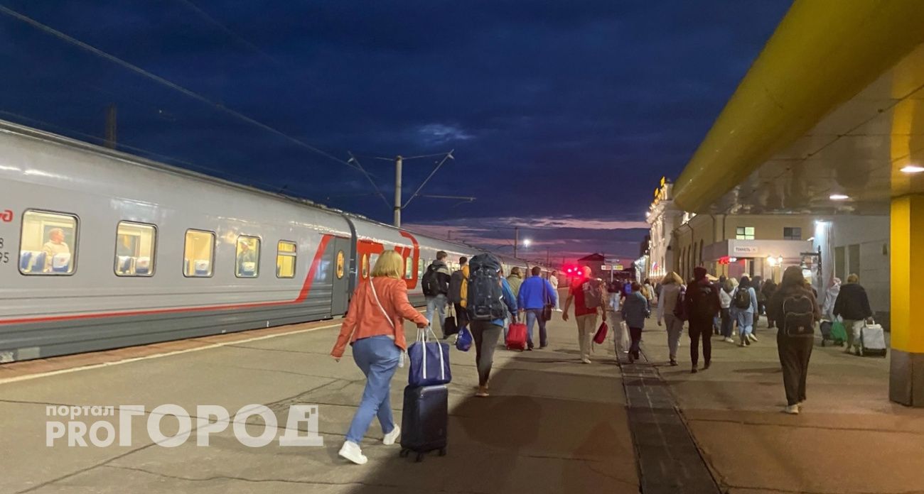 Пассажиры поезда под Ярославлем застряли на станции на два часа