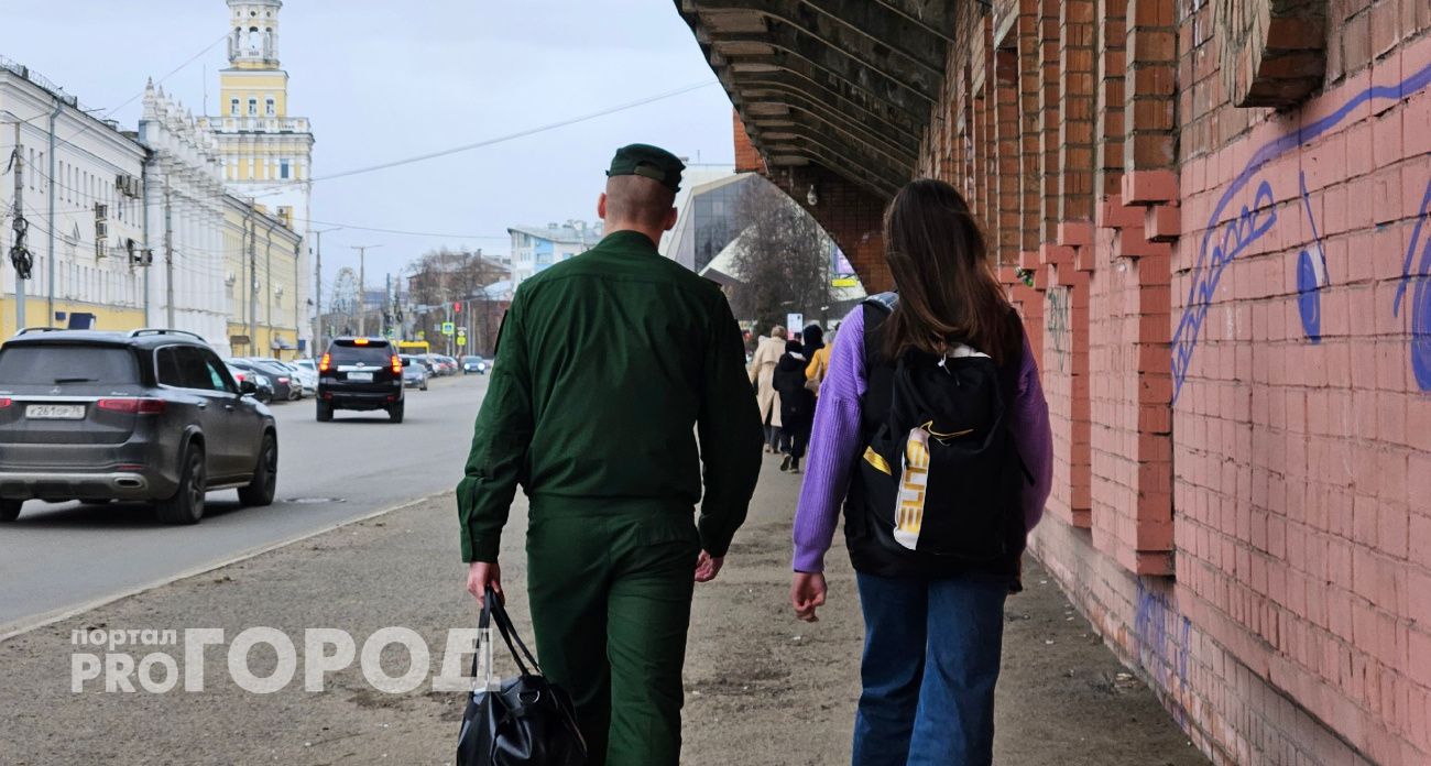 Минобороны приглашает мужчин до 52 лет встать на оборону НПЗ в Ярославле