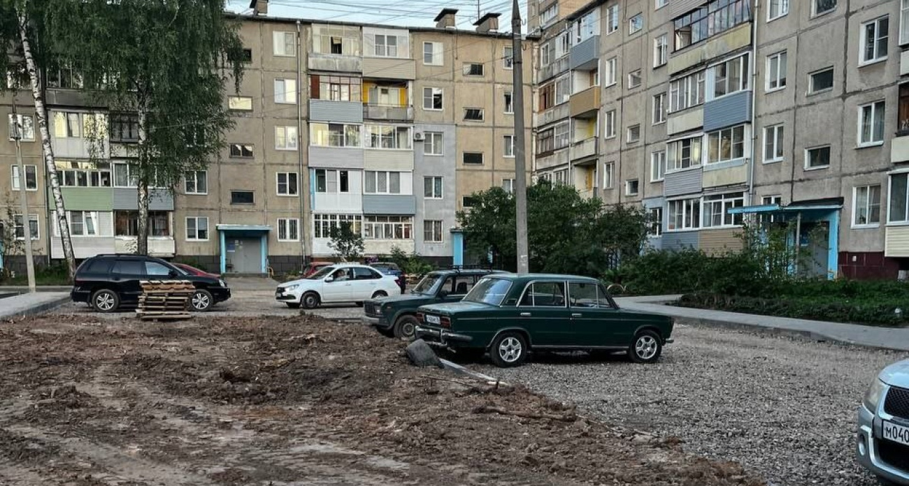 В Брагино нашли ошибки в ремонте дворов